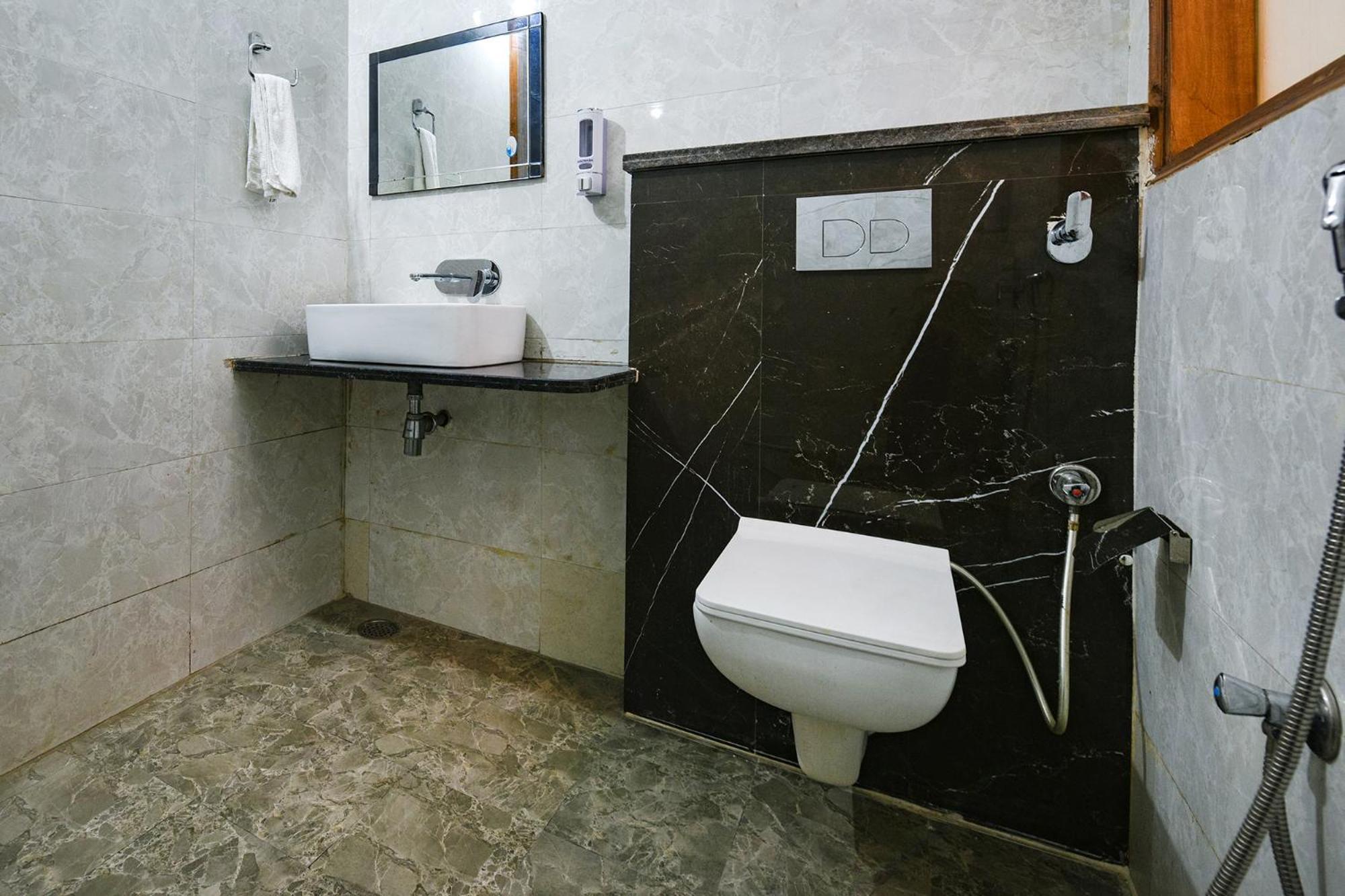 Fabhotel Indian I Gurgaon Dış mekan fotoğraf